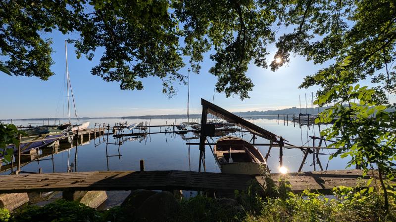 Ausblick vom Zelt auf den See
